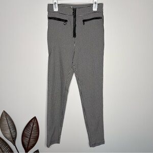 URBAN OUTFITTERS Black and White Checkered Stretch‎ Trousers D8